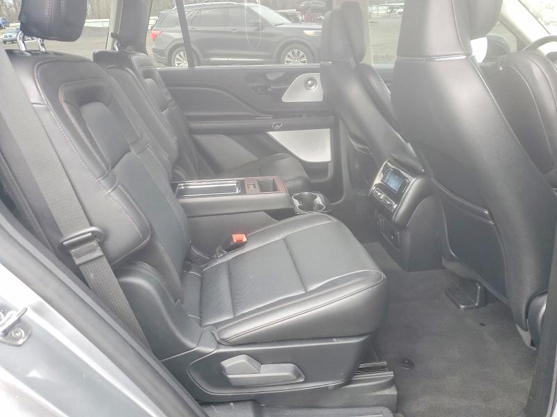Photo 11 from auction – 2023 LINCOLN AVIATOR with VIN 5LM5J7XC0PGL23518