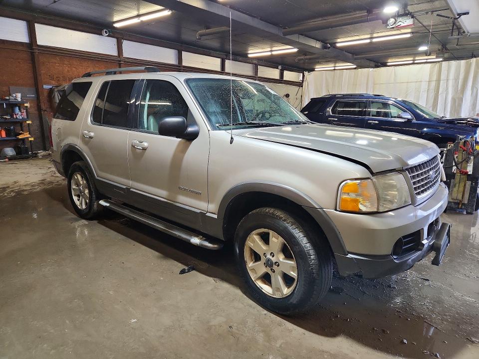 Photo 4 from auction – 2004 FORD EXPLORER with VIN 1FMZU73W04UB01716