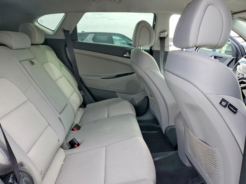 Photo 11 from auction – 2018 HYUNDAI TUCSON with VIN KM8J23A42JU836173