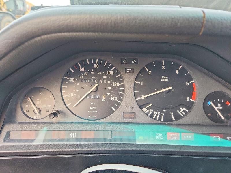 Photo 9 from auction – 1986 BMW 325 with VIN WBAAB5409G9681980