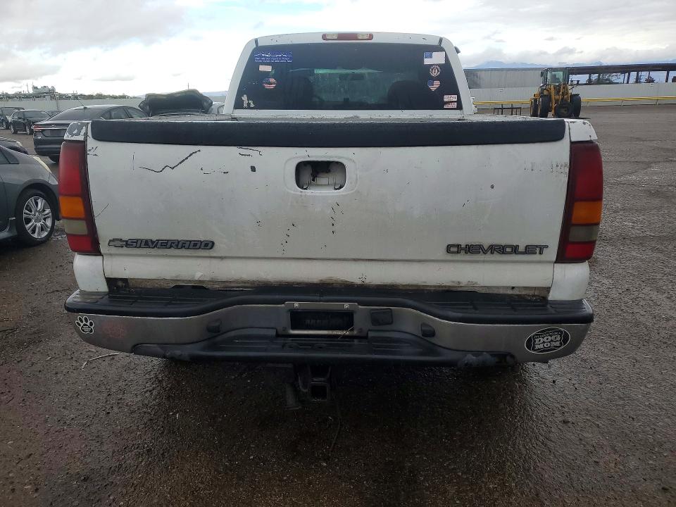 Photo 6 from auction – 2002 CHEVROLET SILVERADO with VIN 2GCEC19V321420800