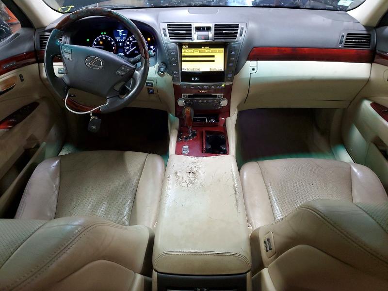 Photo 8 from auction – 2011 LEXUS LS 460 with VIN JTHCL5EF3B5011027