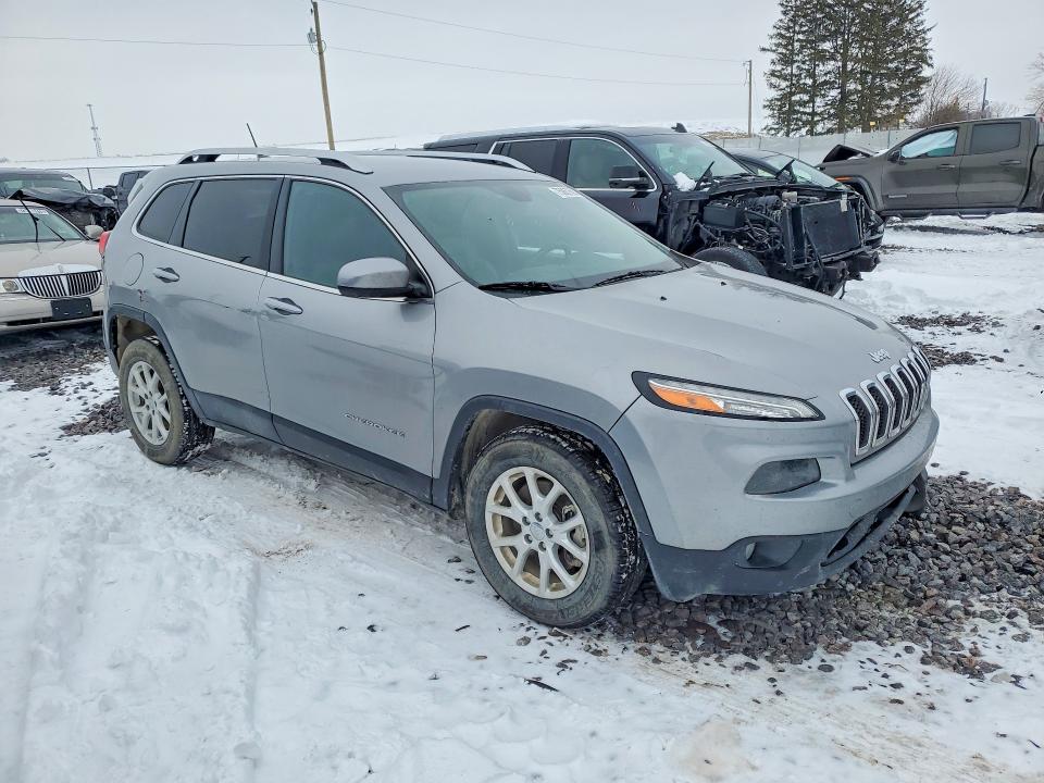 Photo 4 from auction – 2015 JEEP CHEROKEE with VIN 1C4PJMCS1FW552869