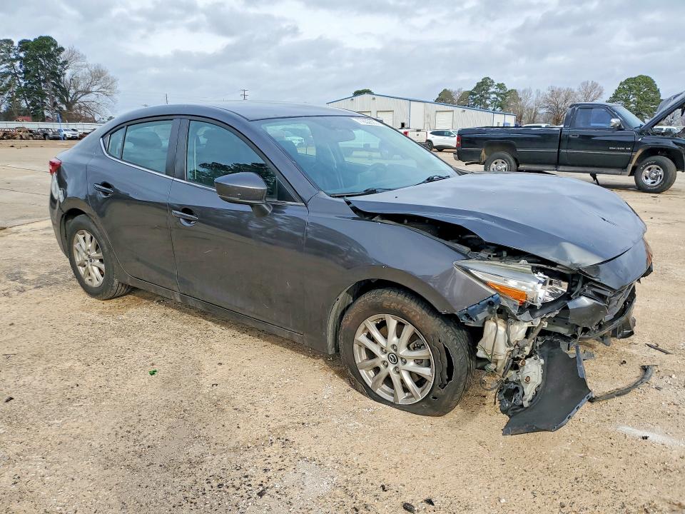 Photo 4 from auction – 2017 MAZDA 3 with VIN 3MZBN1U73HM116614