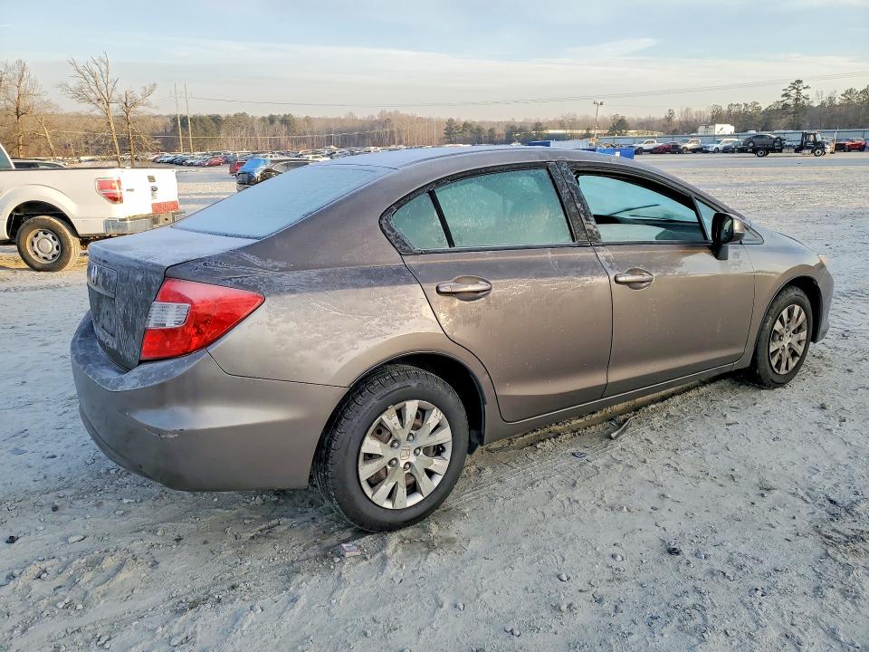 Photo 3 from auction – 2012 HONDA CIVIC with VIN 19XFB2F58CE026019