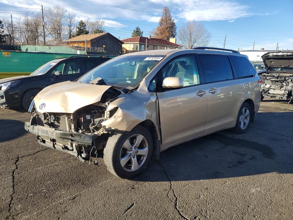 TOYOTA SIENNA LE 2011 with VIN 5TDKK3DC5BS165387 - Photo from auction