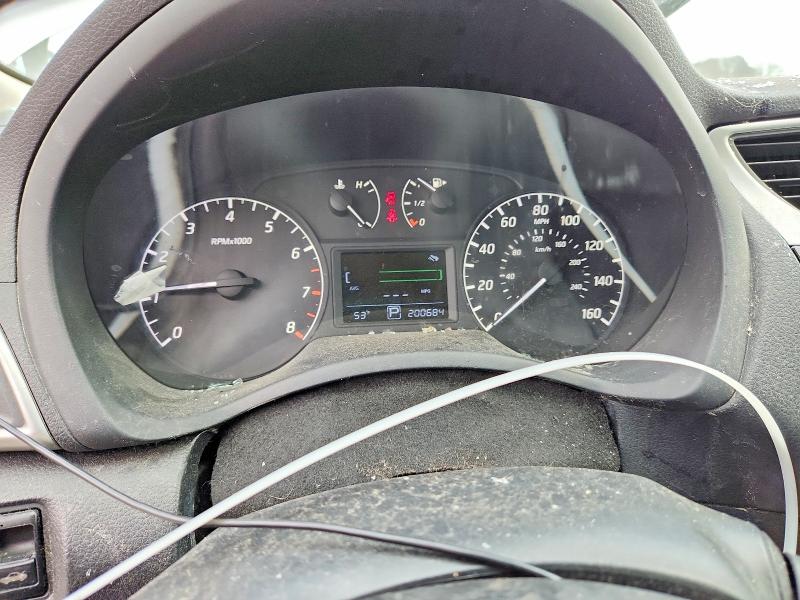 Photo 9 from auction – 2017 NISSAN SENTRA with VIN 3N1AB7AP3HY250033