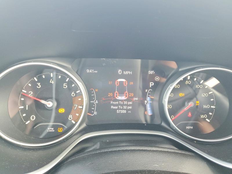 Photo 9 from auction – 2017 JEEP COMPASS with VIN 3C4NJCBB9HT617334