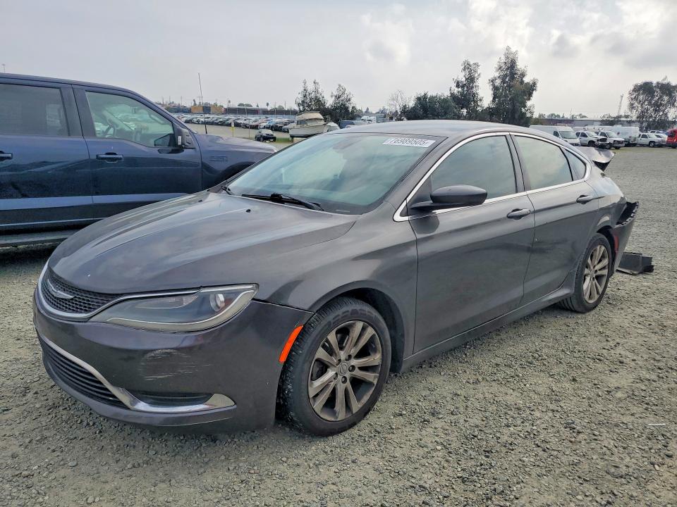 CHRYSLER 200 2015 with VIN 1C3CCCAB3FN738834 - Photo from auction