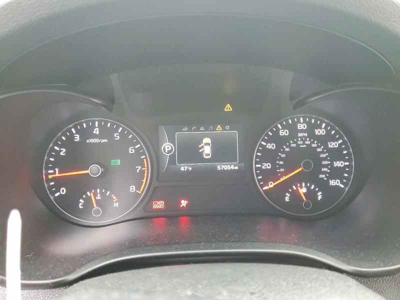 Photo 9 from auction – 2017 KIA OPTIMA with VIN 5XXGV4L27HG132008