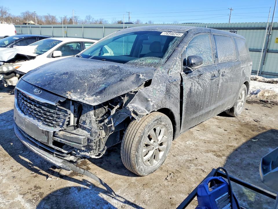 KIA SEDONA 2021 with VIN KNDMB5C18M6673134 - Photo from auction