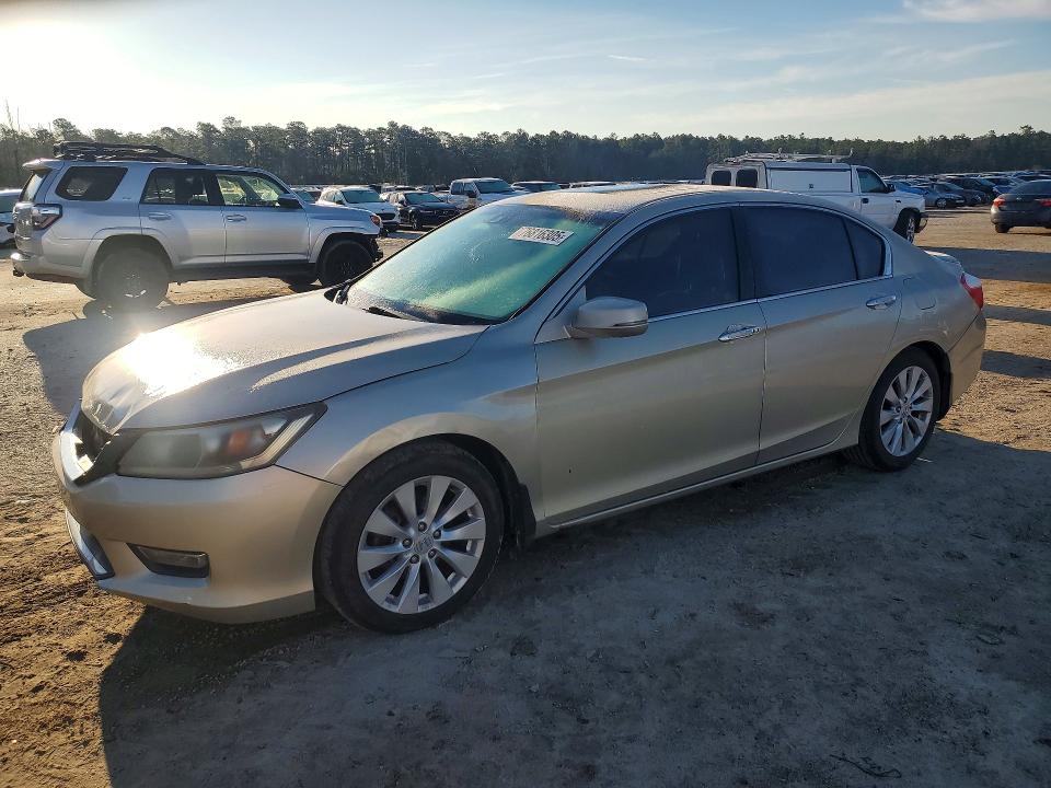 HONDA ACCORD 2013 with VIN 1HGCR2F84DA079802 - Photo from auction