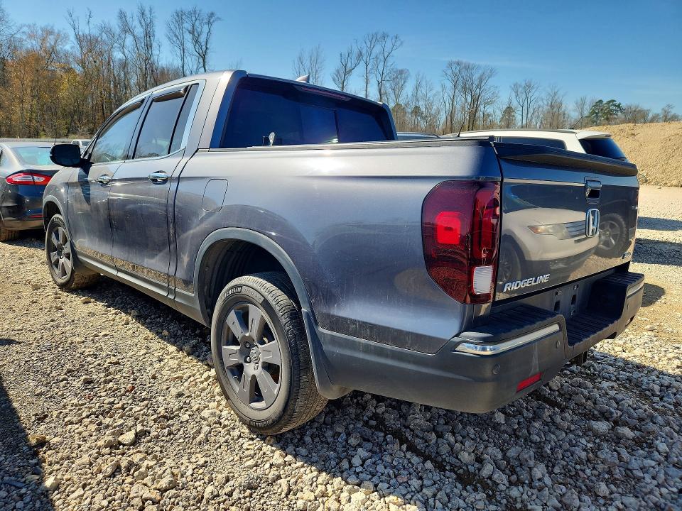 Photo 2 from auction – 2020 HONDA RIDGELINE with VIN 5FPYK3F74LB002446