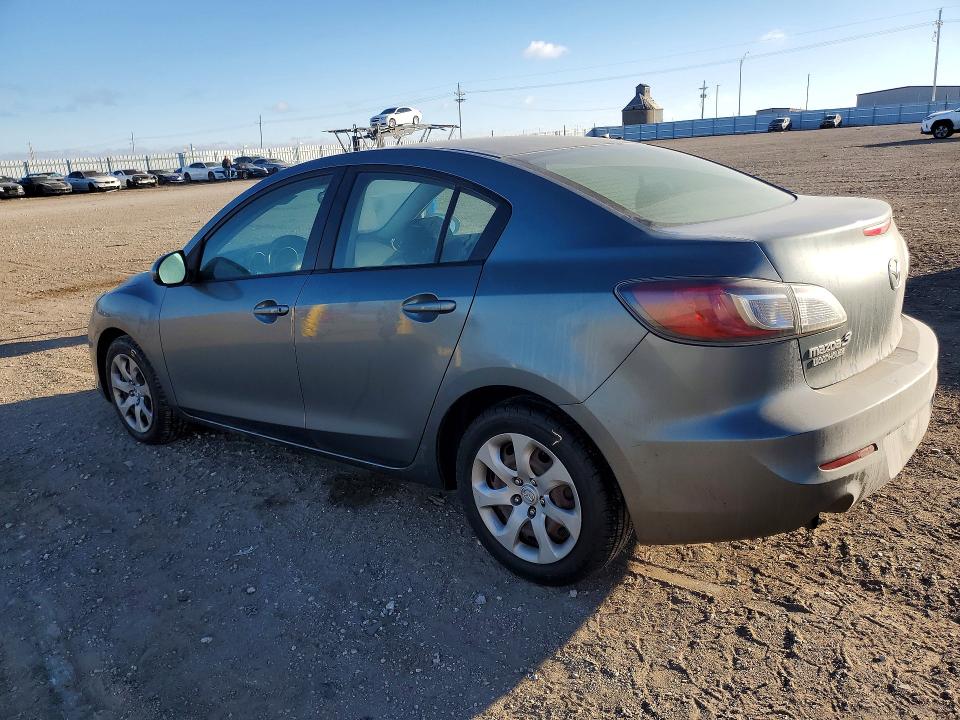 Photo 2 from auction – 2012 MAZDA 3 with VIN JM1BL1UF5C1532668