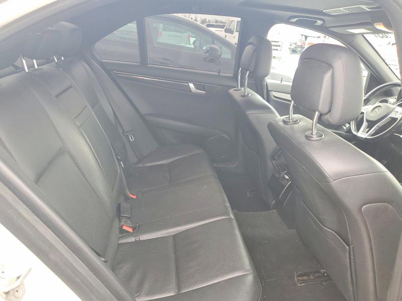 Photo 10 from auction – 2012 MERCEDES-BENZ C with VIN WDDGF8BB3CA638712