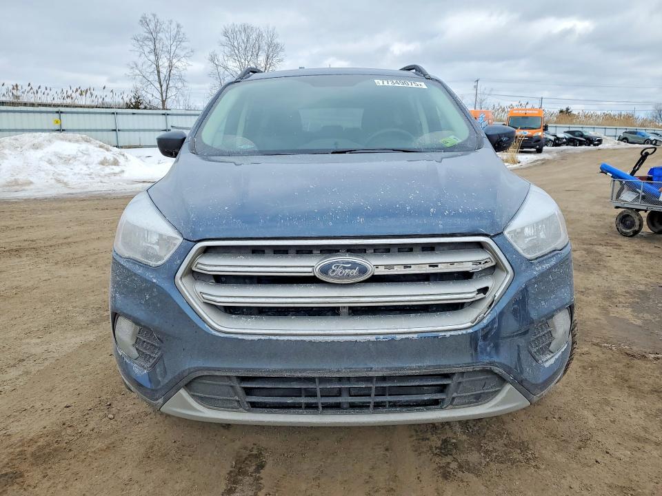 Photo 5 from auction – 2018 FORD ESCAPE SE with VIN 1FMCU9GD8JUC74681