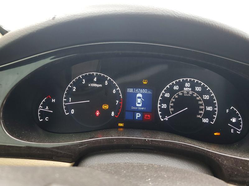 Photo 9 from auction – 2011 HYUNDAI GENESIS 3. with VIN KMHGC4DE9BU134693