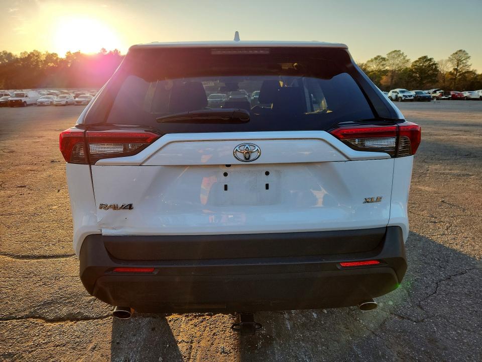 Photo 6 from auction – 2020 TOYOTA RAV4 with VIN 2T3W1RFV9LC040951