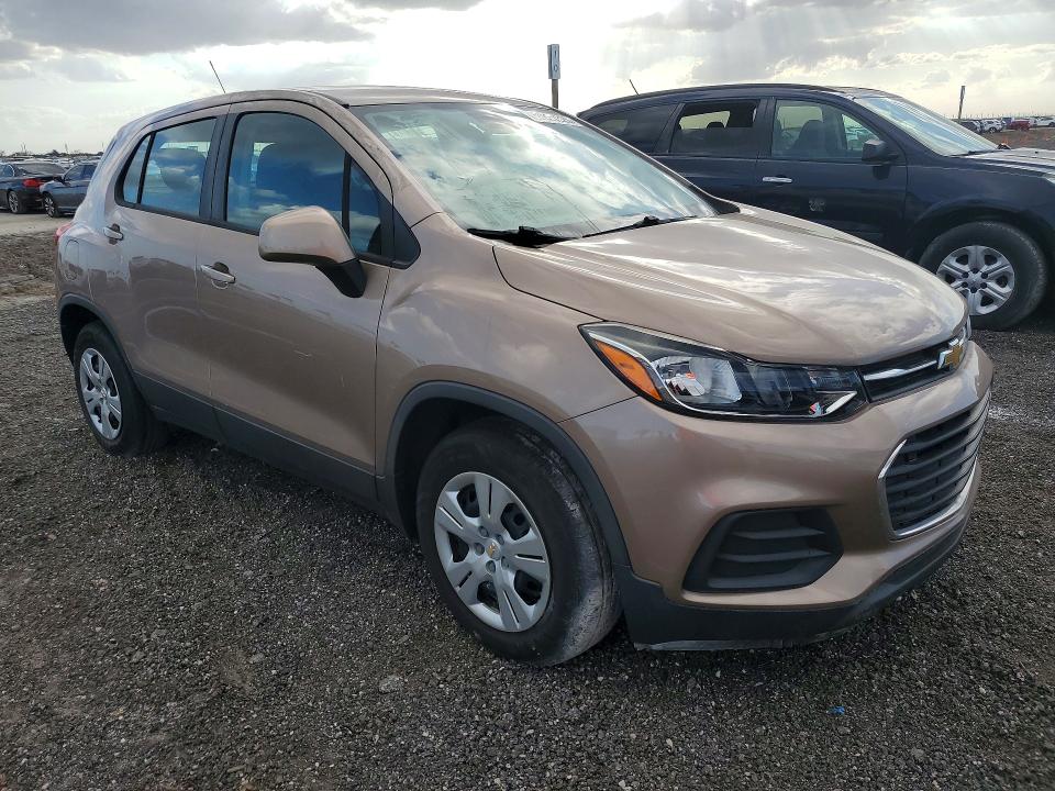 Photo 4 from auction – 2018 CHEVROLET TRAX with VIN 3GNCJKSB9JL410747