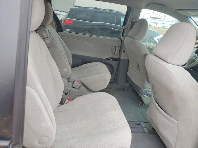 Photo 11 from auction – 2011 TOYOTA SIENNA BAS with VIN 5TDKA3DC6BS008566