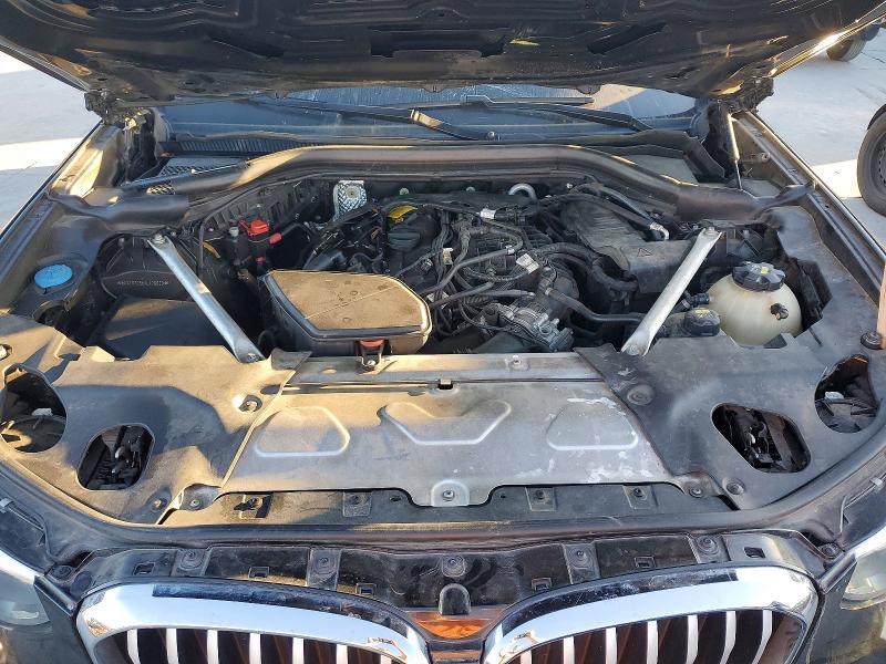 Photo 12 from auction – 2019 BMW X3 SDRIVE3 with VIN 5UXTR7C56KLF28020