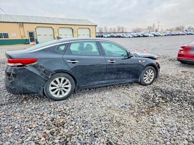 Foto 3 de la subasta – 2018 KIA OPTIMA con VIN 5XXGU4L30JG182850