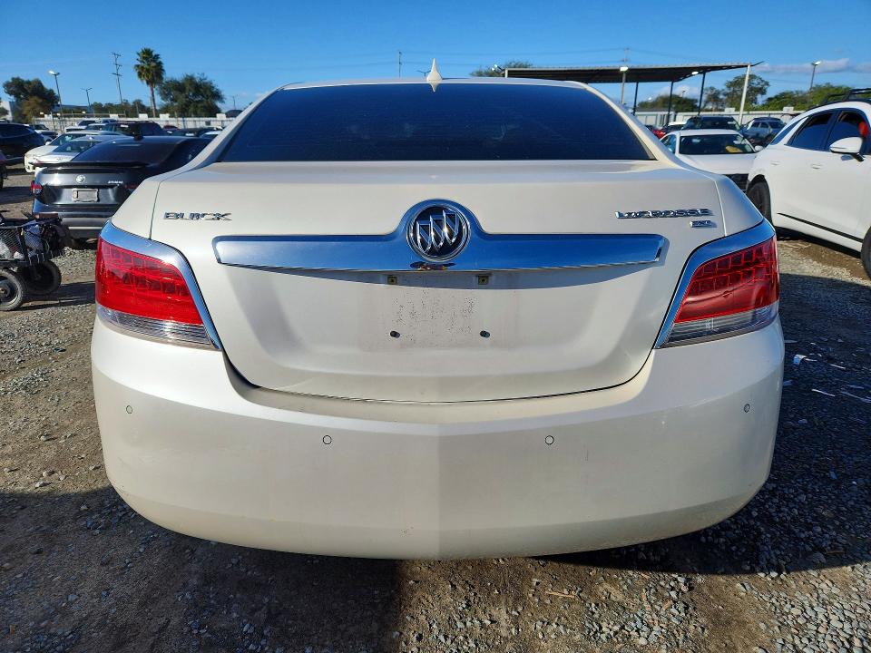 Photo 6 from auction – 2011 BUICK LACROSSE with VIN 1G4GC5ED8BF399573