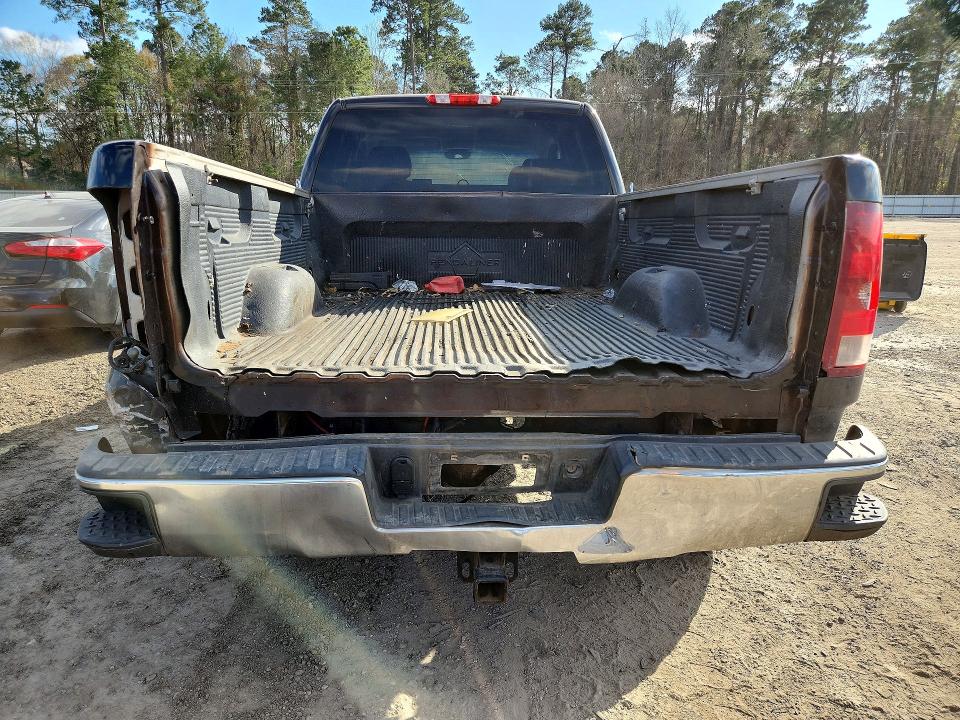 Photo 6 from auction – 2008 GMC SIERRA C25 with VIN 1GTHC29K28E176623