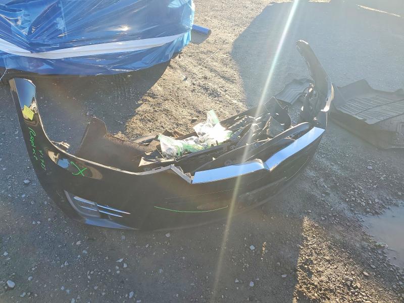Photo 13 from auction – 2016 TESLA MODEL X with VIN 5YJXCAE24GF007356