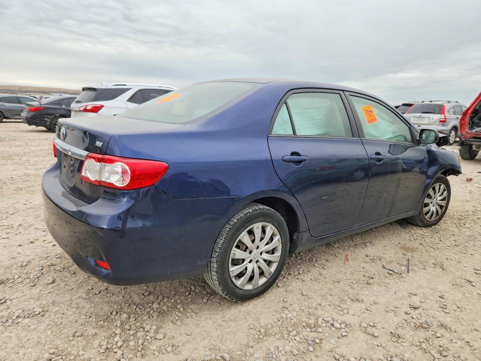 Photo 3 from auction – 2012 TOYOTA COROLLA with VIN JTDBU4EE4C9176980