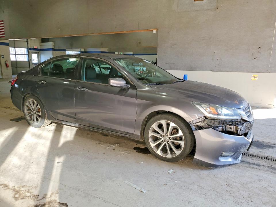 Photo 4 from auction – 2015 HONDA ACCORD SPO with VIN 1HGCR2F54FA148819