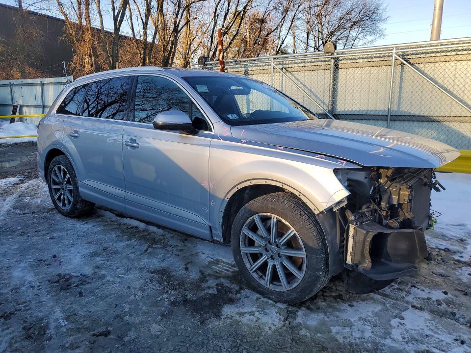 Photo 4 from auction – 2018 AUDI Q7 with VIN WA1LAAF76JD046117