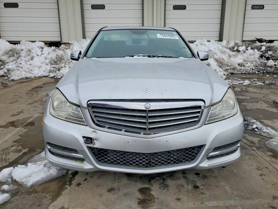 Photo 5 from auction – 2013 MERCEDES-BENZ C with VIN WDDGF4HB9DA743465