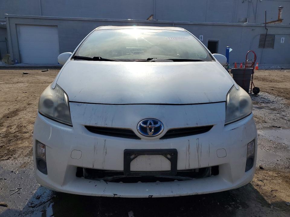 Photo 5 from auction – 2010 TOYOTA PRIUS C with VIN JTDKN3DU1A5019914