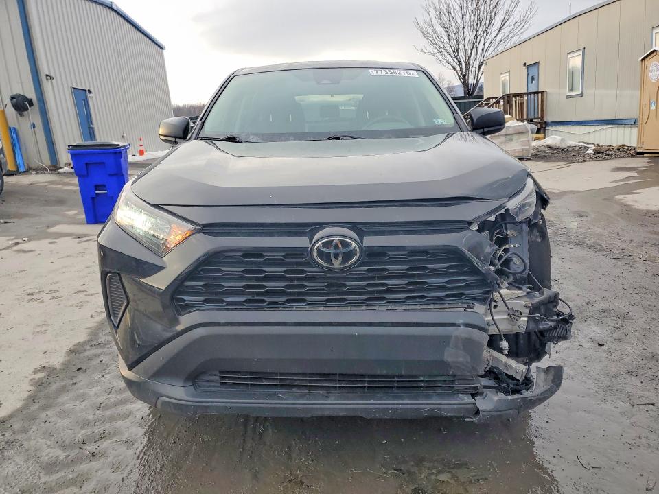 Photo 5 from auction – 2022 TOYOTA RAV4 LE with VIN 2T3F1RFV5NC281022