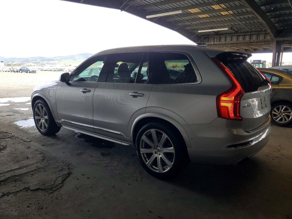 Photo 2 from auction – 2017 VOLVO XC90 T8 with VIN YV4BC0PL2H1183503
