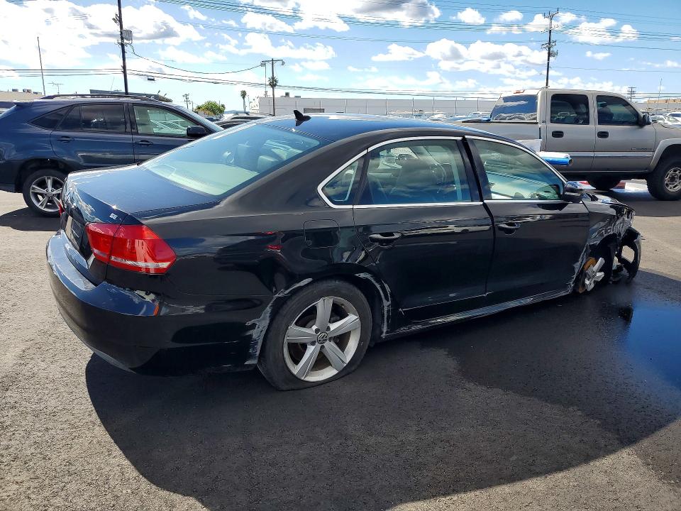 Photo 3 from auction – 2013 VOLKSWAGEN PASSAT with VIN 1VWBP7A38DC007771