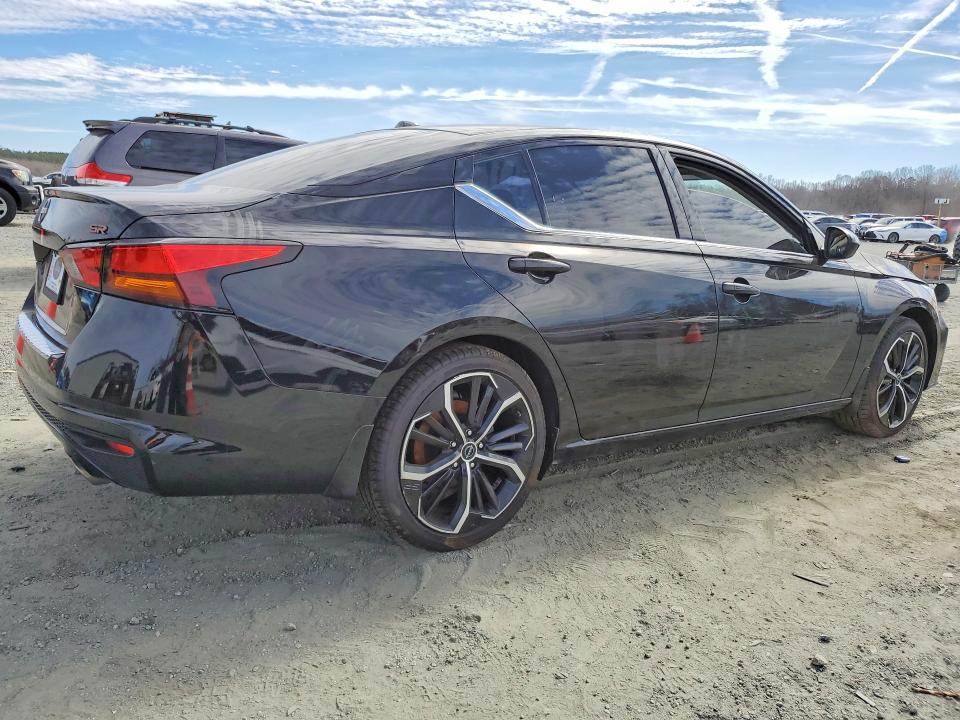 Photo 3 from auction – 2023 NISSAN ALTIMA with VIN 1N4BL4CV7PN398275