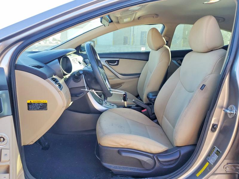 Photo 7 from auction – 2012 HYUNDAI ELANTRA GL with VIN 5NPDH4AE9CH125601