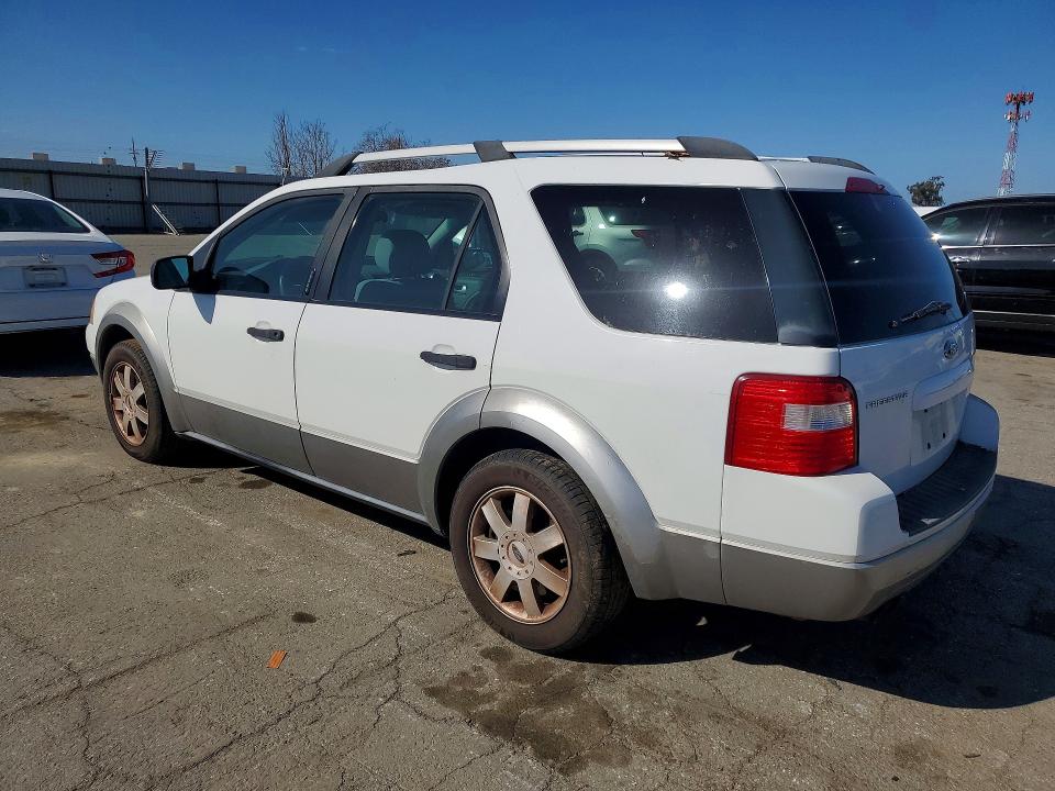 Photo 2 from auction – 2005 FORD FREESTYLE with VIN 1FMDK01125GA30971