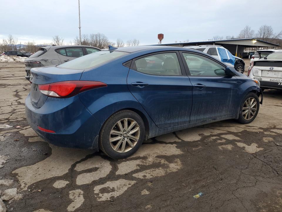 Photo 3 from auction – 2016 HYUNDAI ELANTRA with VIN KMHDH4AE5GU502612
