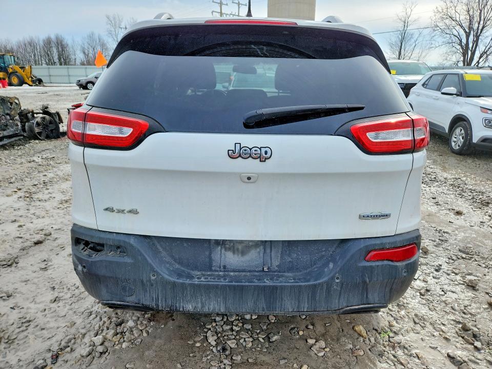 Photo 6 from auction – 2017 JEEP CHEROKEE with VIN 1C4PJMCS5HW564638