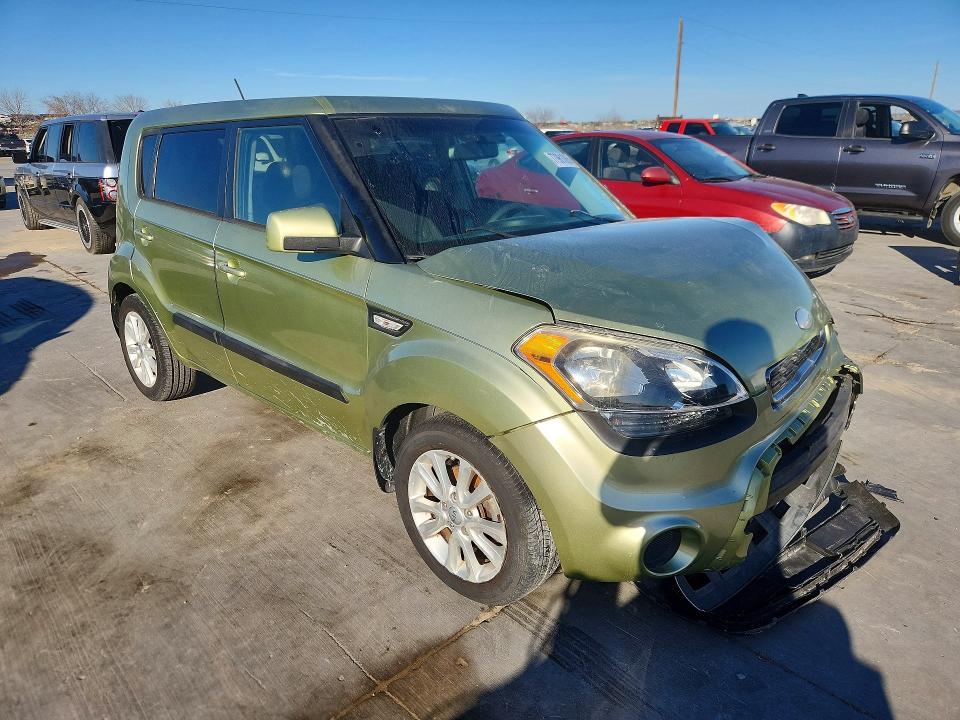 Photo 4 from auction – 2013 KIA SOUL with VIN KNDJT2A51D7627532