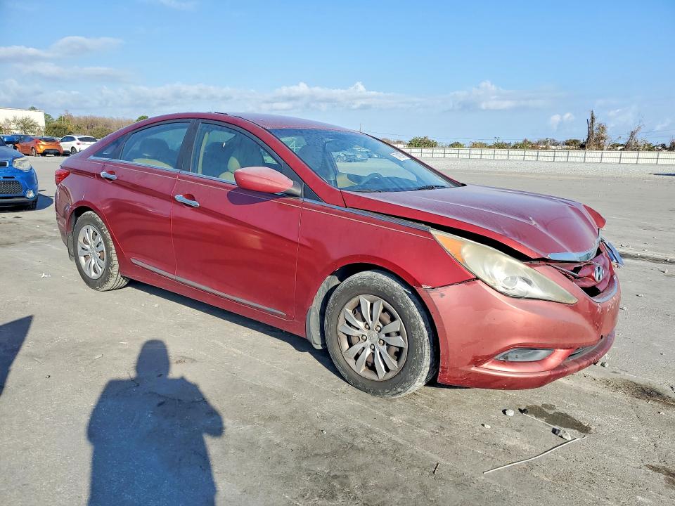 Photo 4 from auction – 2012 HYUNDAI SONATA with VIN 5NPEB4AC7CH483378