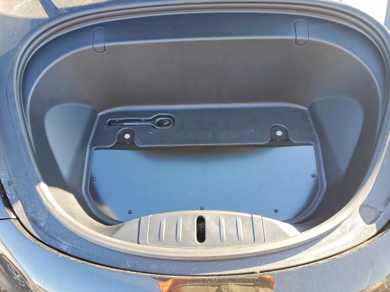 Photo 11 from auction – 2018 TESLA MODEL 3 with VIN 5YJ3E1EB6JF113517