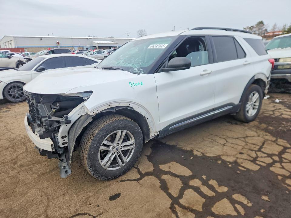 FORD EXPLORER 2022 with VIN 1FMSK8DH9NGB19452 - Photo from auction