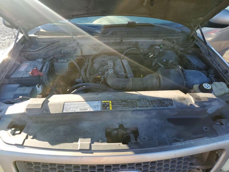 Photo 11 from auction – 2003 FORD F150 with VIN 2FTRX17223CA06248