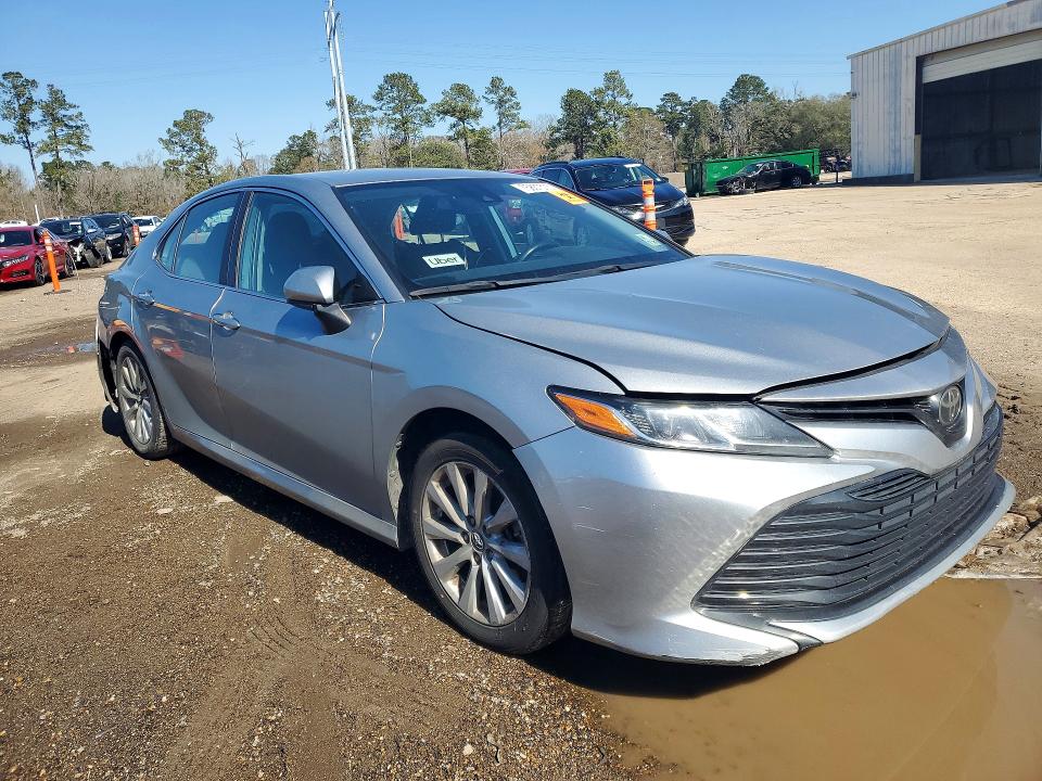 Photo 4 from auction – 2020 TOYOTA CAMRY with VIN 4T1C11AK7LU898962