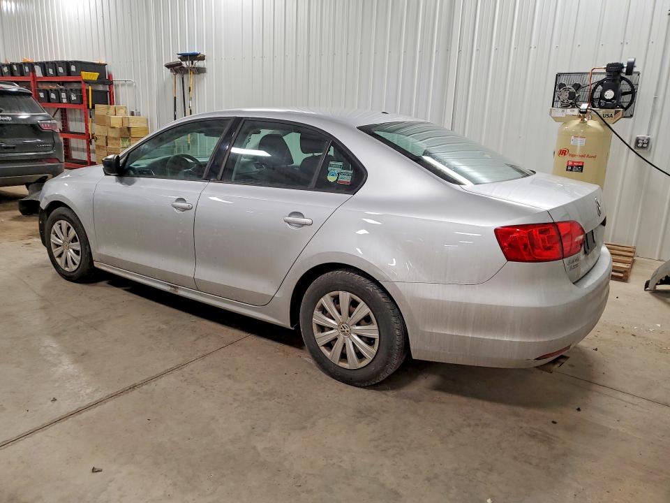 Photo 2 from auction – 2014 VOLKSWAGEN JETTA with VIN 3VW2K7AJ5EM244117