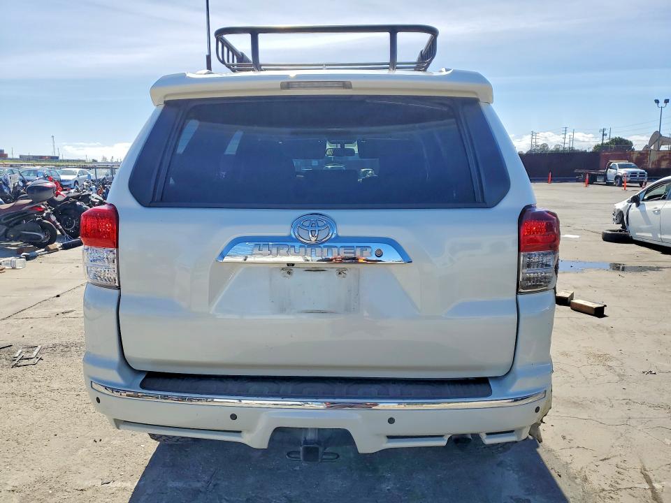 Photo 6 from auction – 2012 TOYOTA 4RUNNER with VIN JTEZU5JR2C5038578